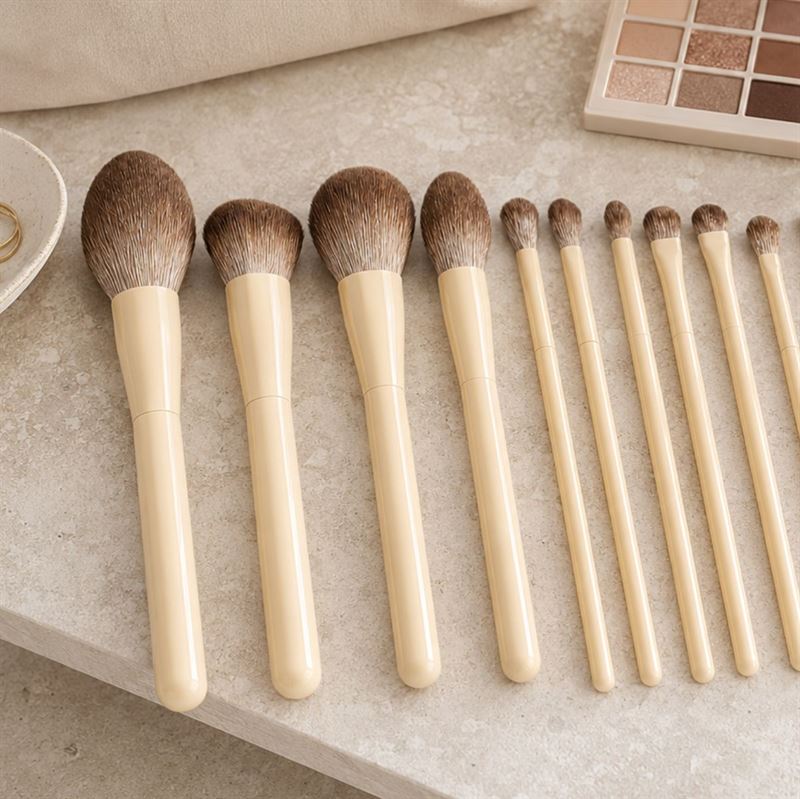 Technique PRO Vanilla Makeupborstset - 14 st