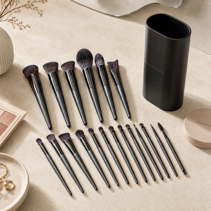 Technique PRO Raven Makeupborstset - 18 Professionella Sminkborstar