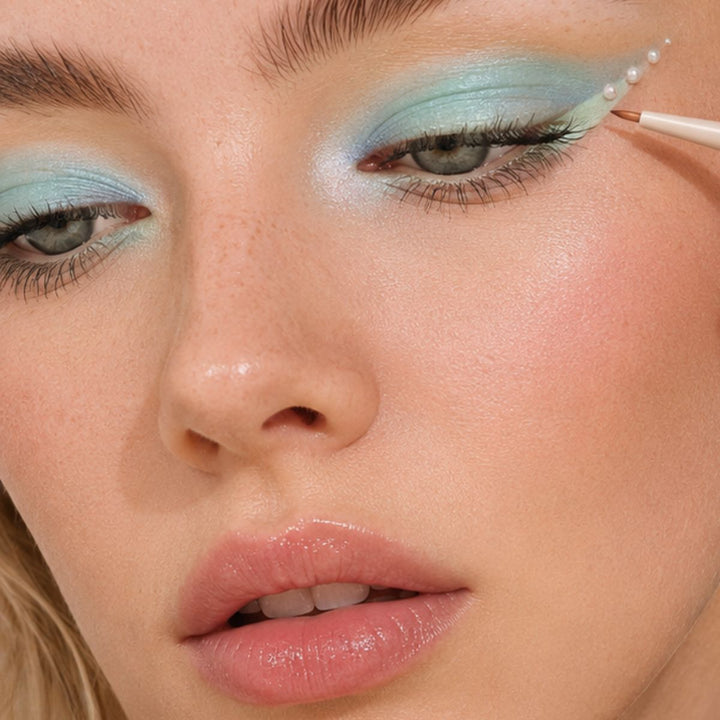 Technique PRO Flick Eyeliner, Bryn & Detalj Makeupborstset - 9 st