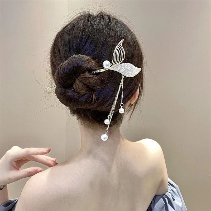 Chris Rubin Halia Hair Stick – Pärlor – | Fashiongirl