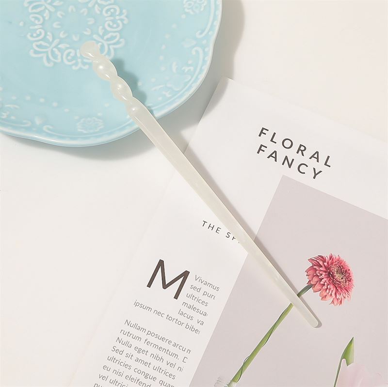 Chris Rubin Jade Hair Stick – Vit marmor – | Fashiongirl