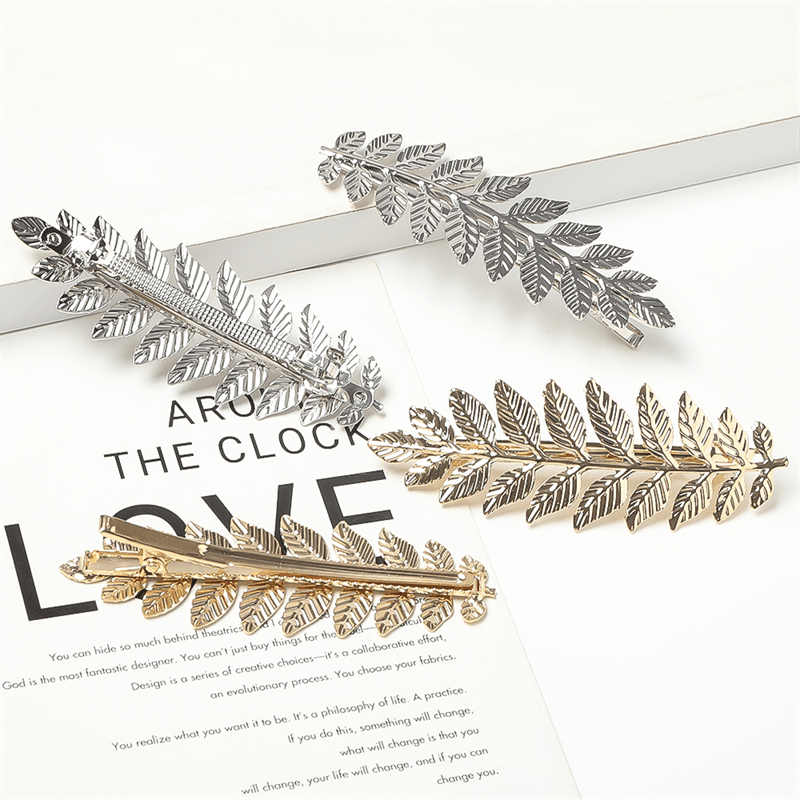 Chris Rubin Nyla Hair Claw - Gold - Hair Accessories | Fashiongirl