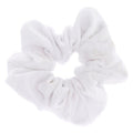 Scrunchie Hårband – Vit sammet – Håraccessoarer