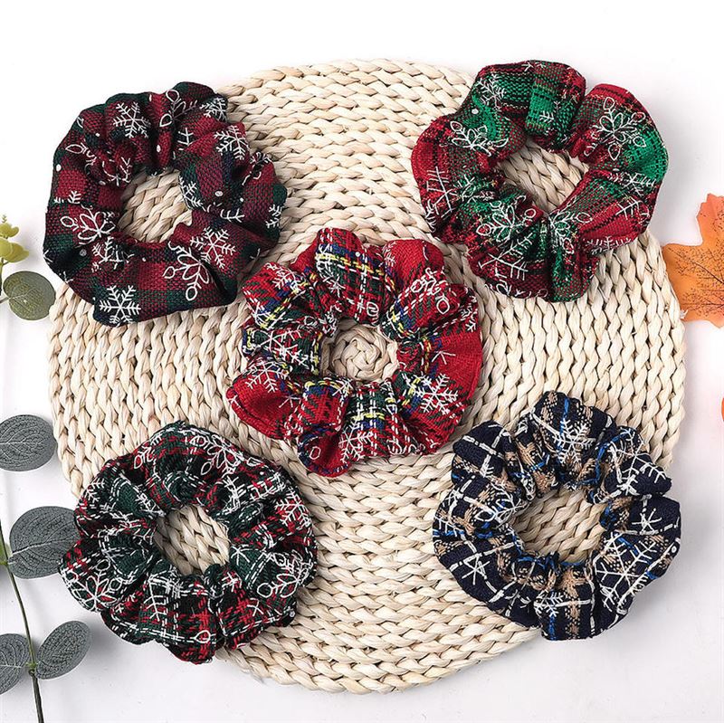 SOHO Edur Christmas Scrunchie - Green / Red - Hair Accessories