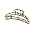 SOHO Leopard Metal Barette Hair Claw, med sin öppna struktur och djärva guld- och svarta leopardmönster, är ett elegant tillbehör som ger en slående stil till alla looks.