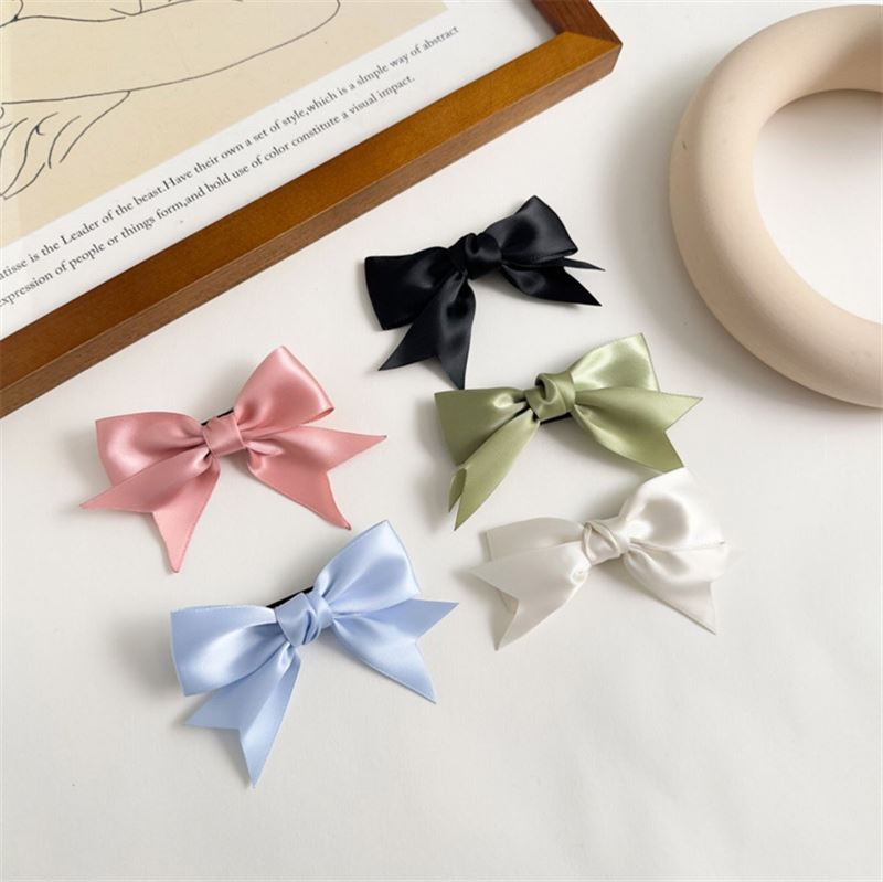 SOHO Mio Bow Hair Clips - White - Hair Accessories | Fashiongirl