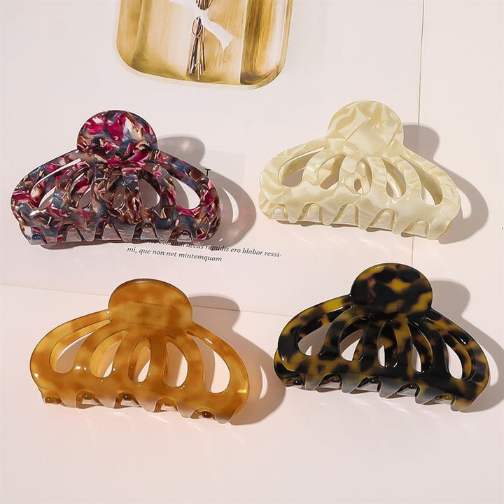 SOHO Olivia Hair Claw - Light Tortoise - Hair Accessories