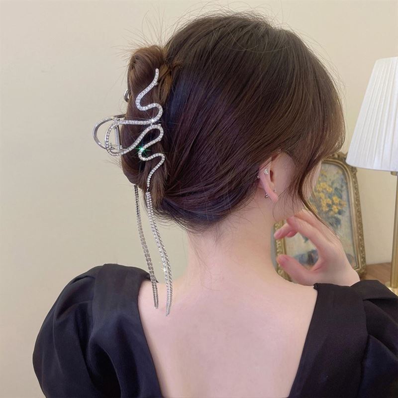 SOHO Risa Hair Claw - Silver - Hair Accessories