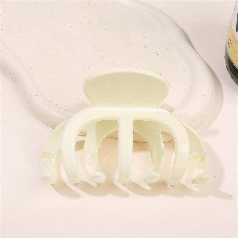 SOHO Saida Hair Claw - White - Hair Accessories