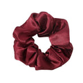 SOHO Satin Scrunchie – Cherry – Håraccessoarer