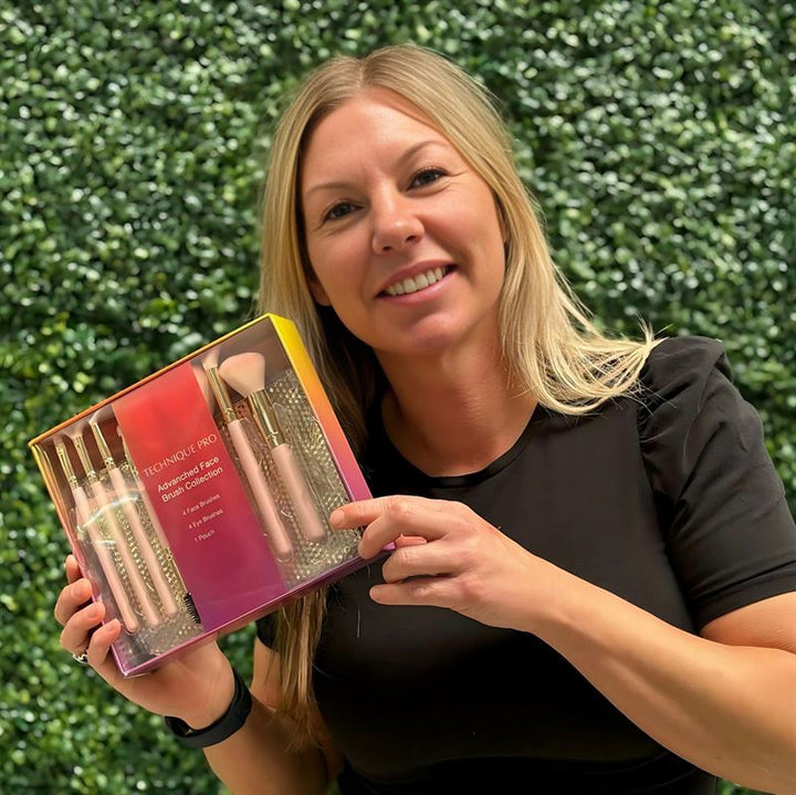 Technique PRO Advanced Face Brush Collection - 8 makeup brushes and 1 makeup bag - Makeup Brushes