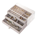 UNIQ Acrylic Jewellery Organiser med 3 lådor – J305 från UNIQ har grå sammetsklädda fack som håller ringar, örhängen, armband och halsband snyggt organiserade.